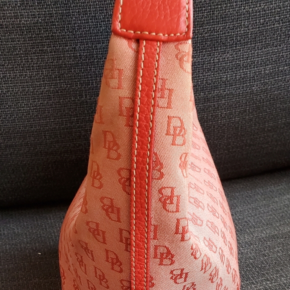 Red Dooney and Bourke bucket handbag - Picture 8 of 10